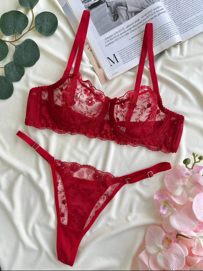 Scarlet Bloom Floral Nakışlı Bralet Takım